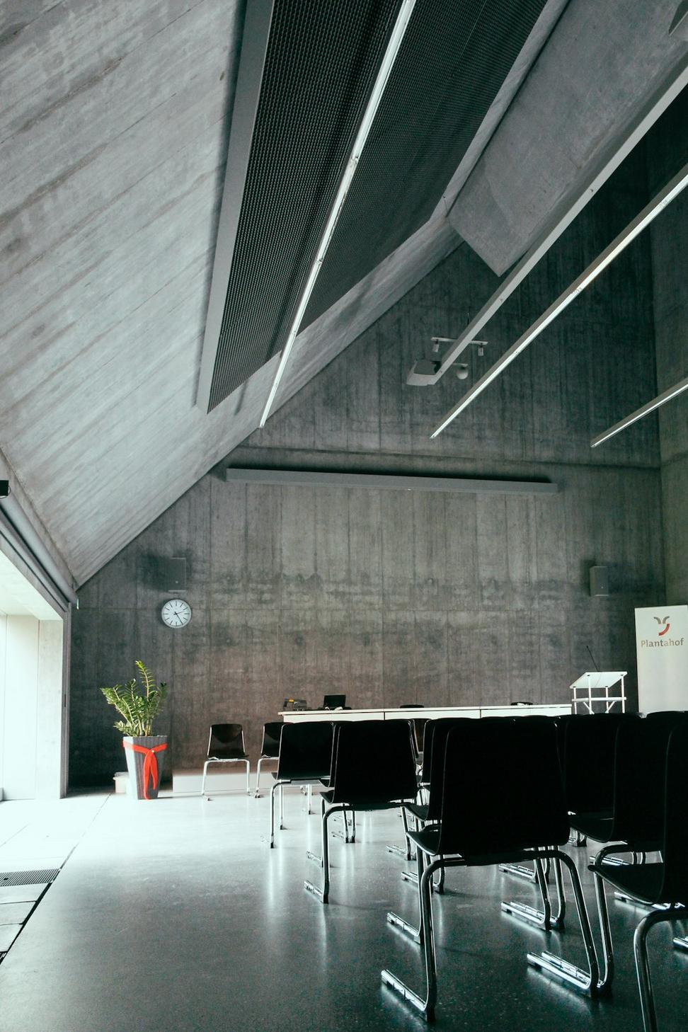 Tundra Quinthar Architecture office workspace